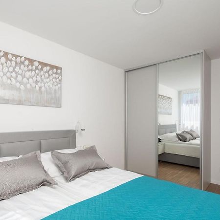 New & Modern Apartment Aa Split Luaran gambar