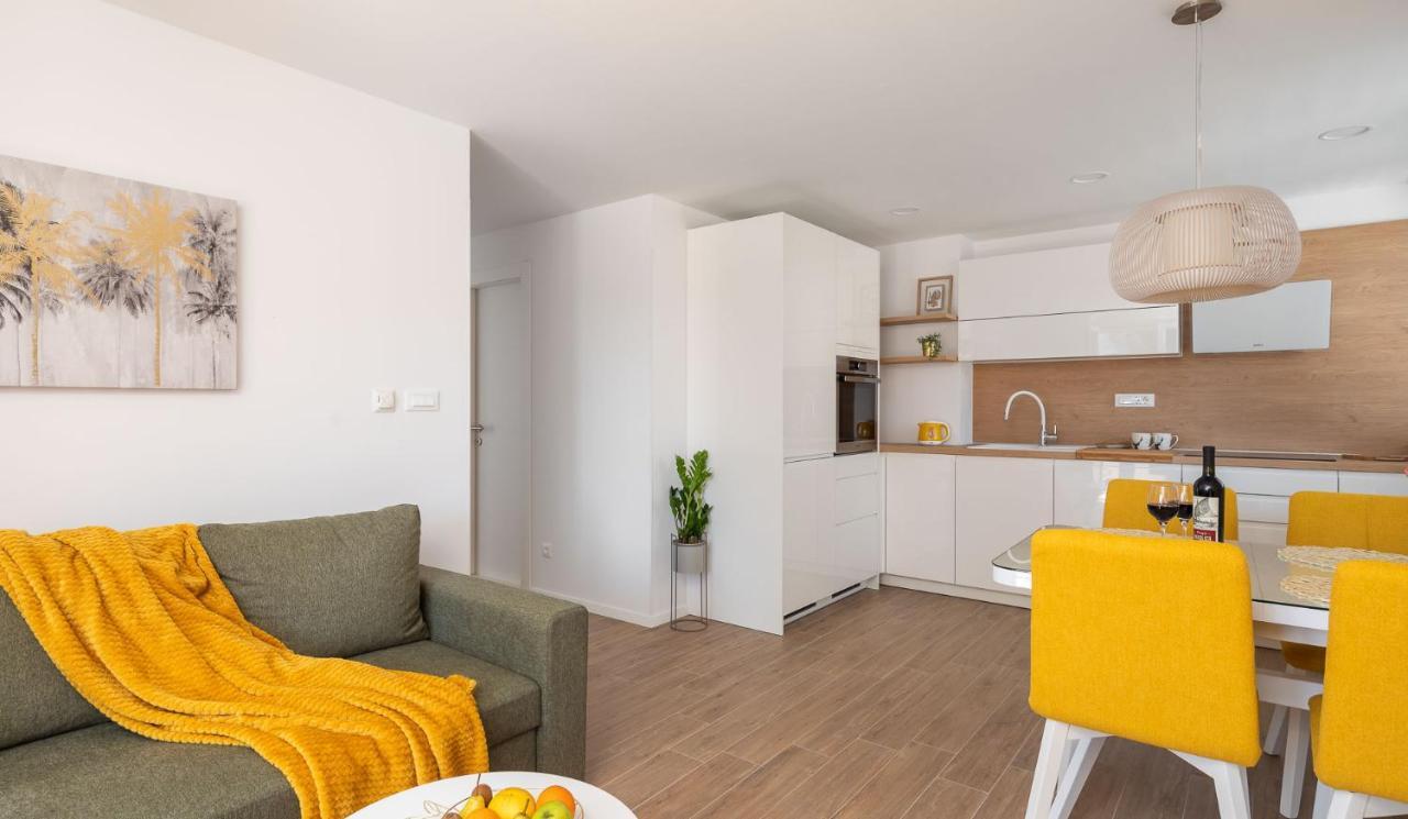 New & Modern Apartment Aa Split Luaran gambar